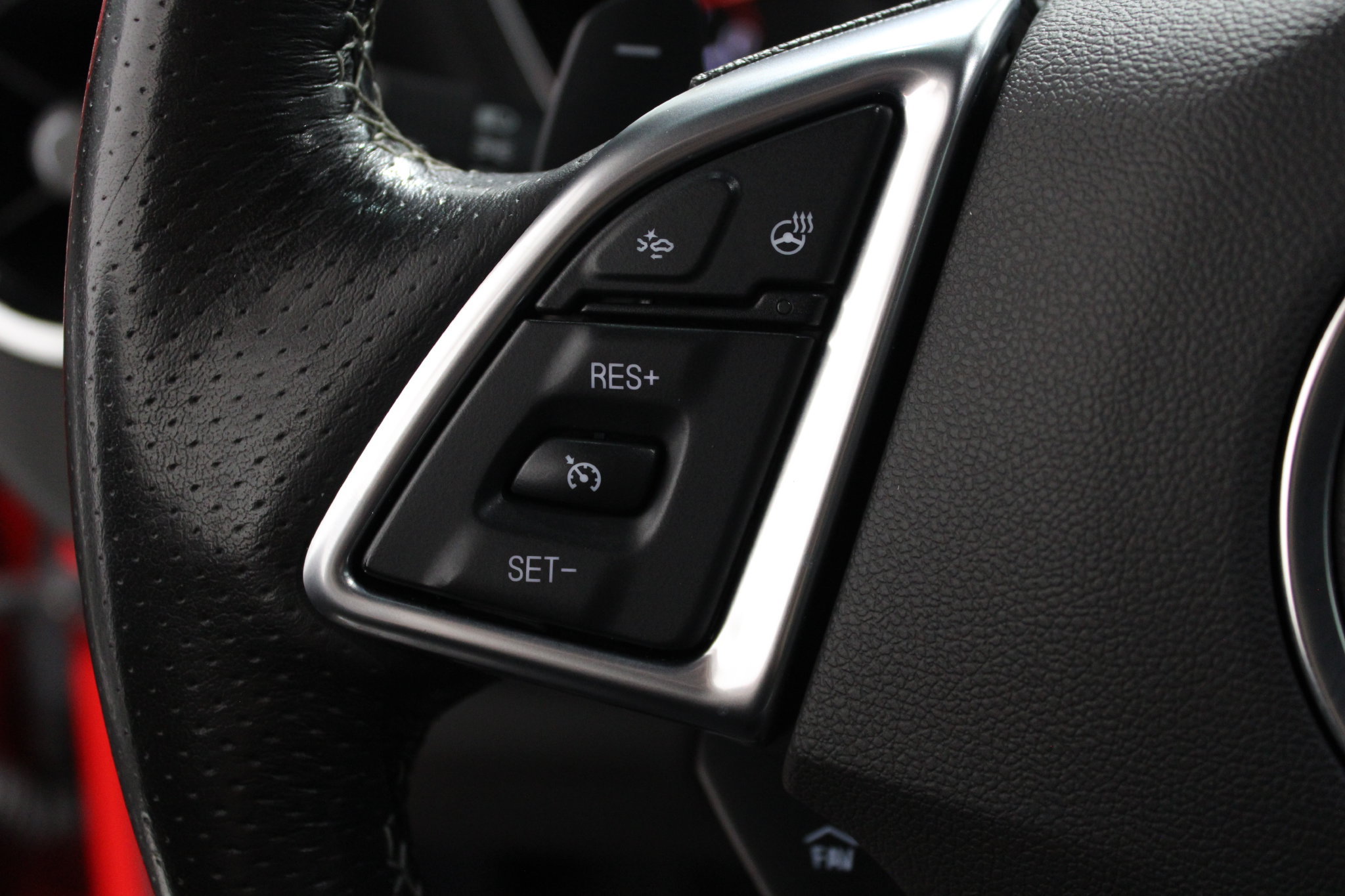 Used 2019 Chevrolet Camaro SS RWD image 31