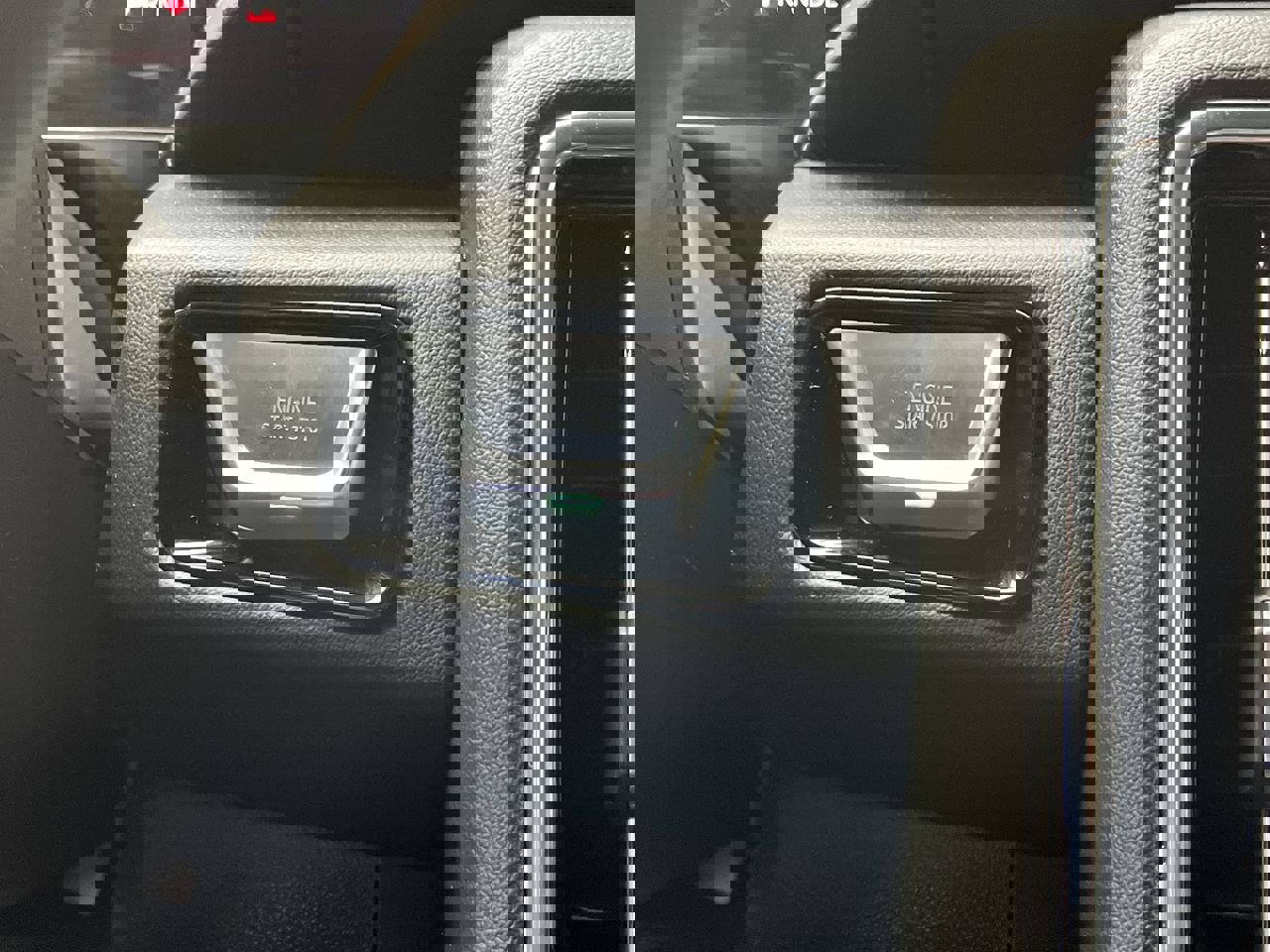 Certified 2025 GMC Yukon XL Denali w/ Sun & Power Step Package image 25