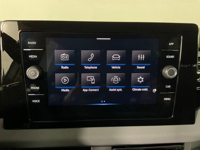 Used 2025 Volkswagen Jetta SE image 21