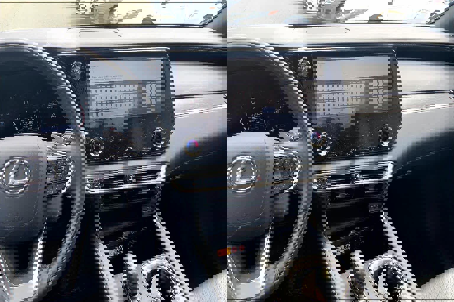 Used 2025 Lexus RX 350 Premium image 7