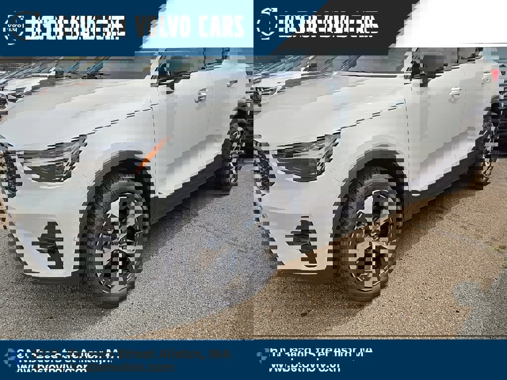 New 2026 Volvo XC40 B5 Plus w/ Protection Package Premier
