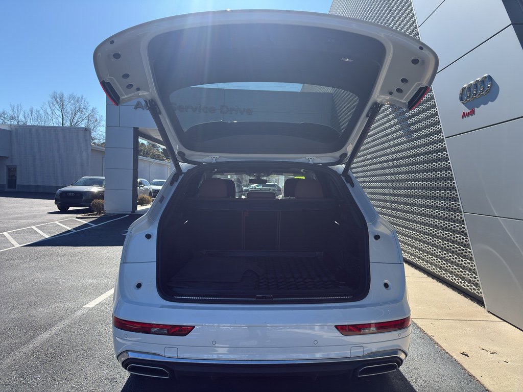Used 2023 Audi Q5 e Premium Plus w/ Premium Plus Package image 8
