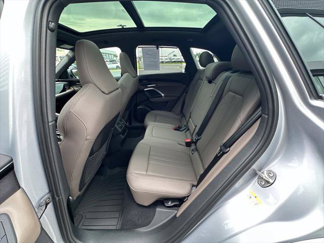 Certified 2025 Audi Q5 Premium w/ Premium Plus AWD/4WD image 13
