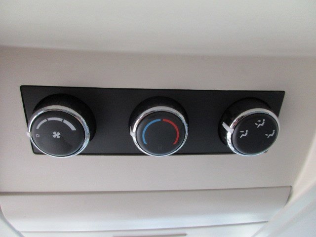 Used 2009 Dodge Grand Caravan SXT image 23