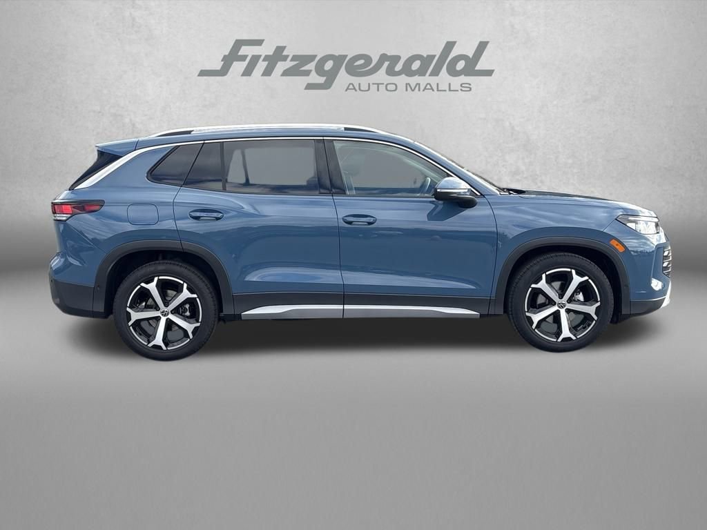 New 2026 Volkswagen Tiguan SE FWD image 4
