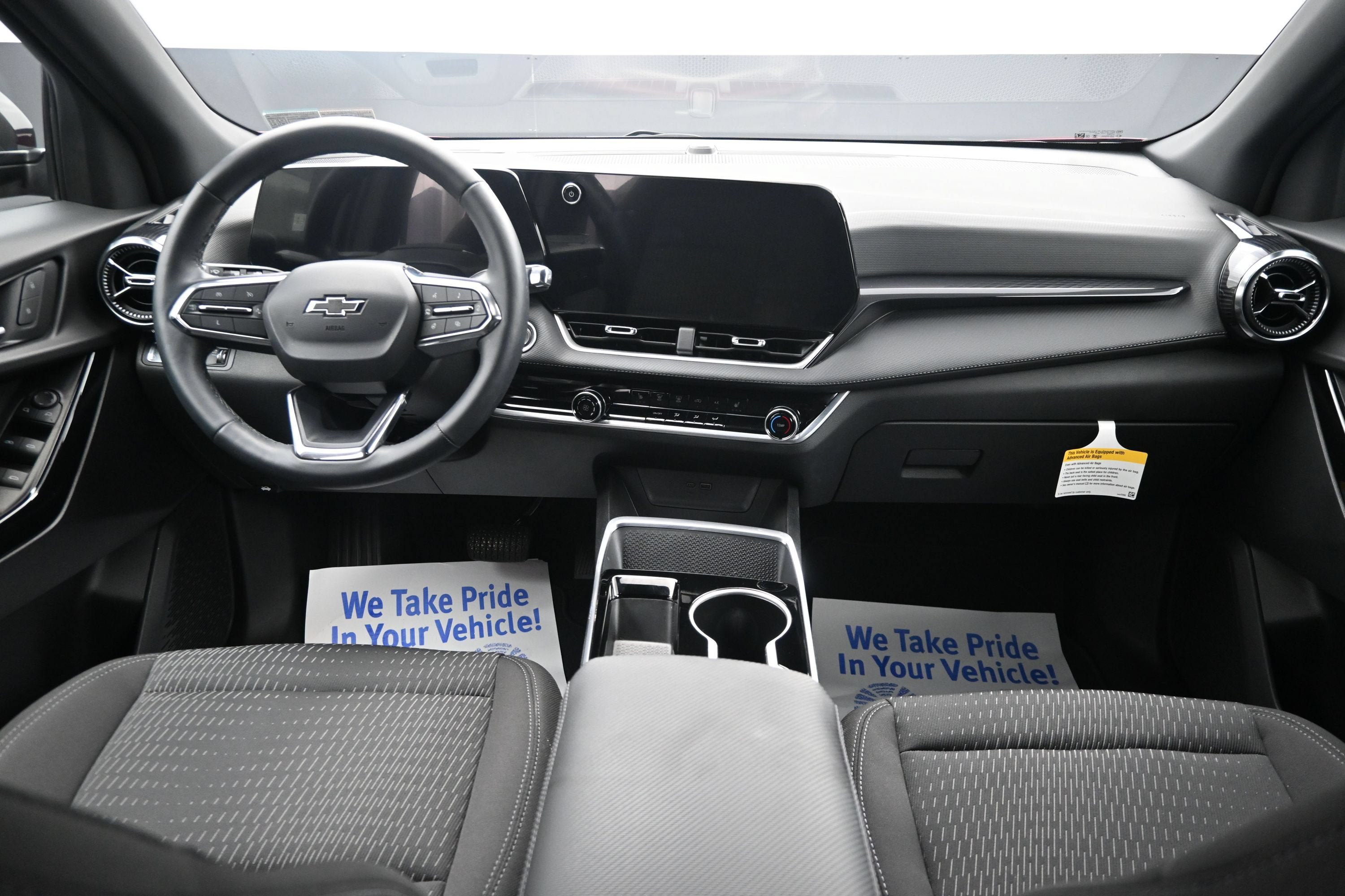 Used 2025 Chevrolet Equinox LT w/ Midnight Edition FWD image 22