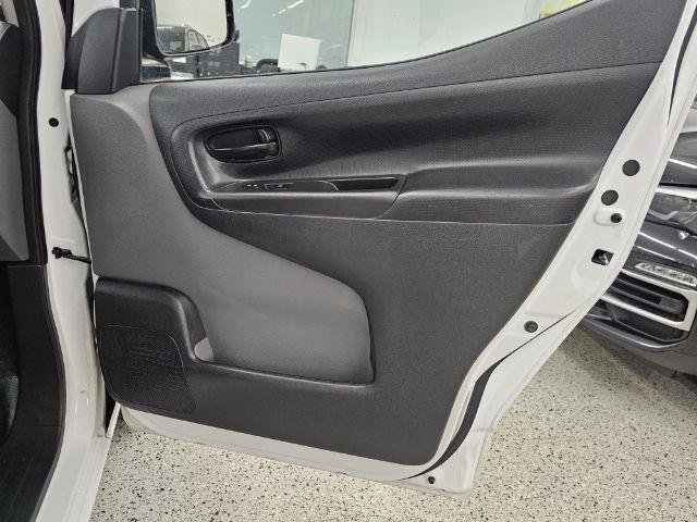 Used 2018 Chevrolet City Express LT FWD image 26