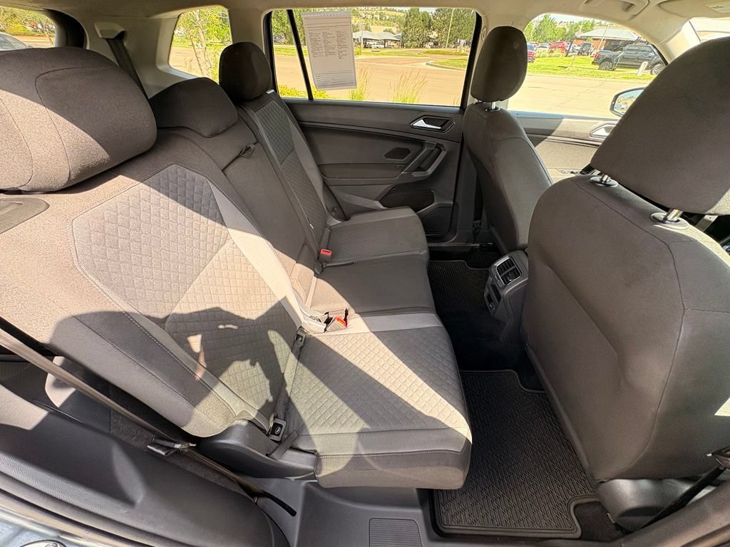 Used 2018 Volkswagen Tiguan S FWD image 27