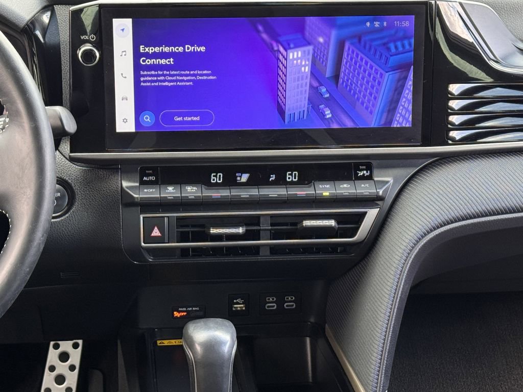 Used 2025 Toyota Camry SE w/ Multimedia Upgrade Package image 18