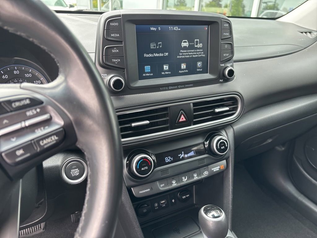 Used 2021 Hyundai Kona Limited AWD/4WD image 9