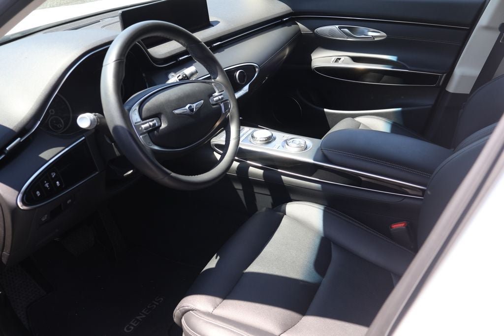 Used 2025 Genesis GV70 2.5T AWD/4WD image 5