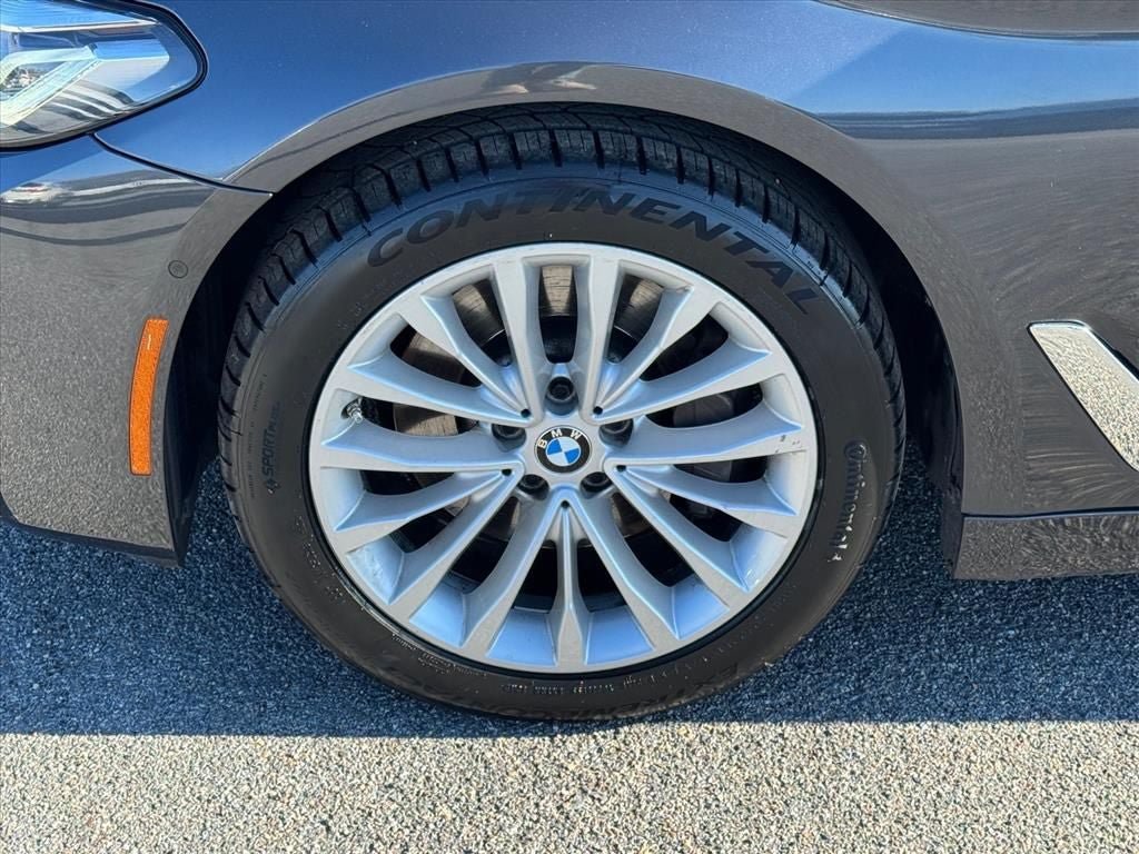 Used 2021 BMW 530i xDrive w/ Premium Package AWD/4WD image 13