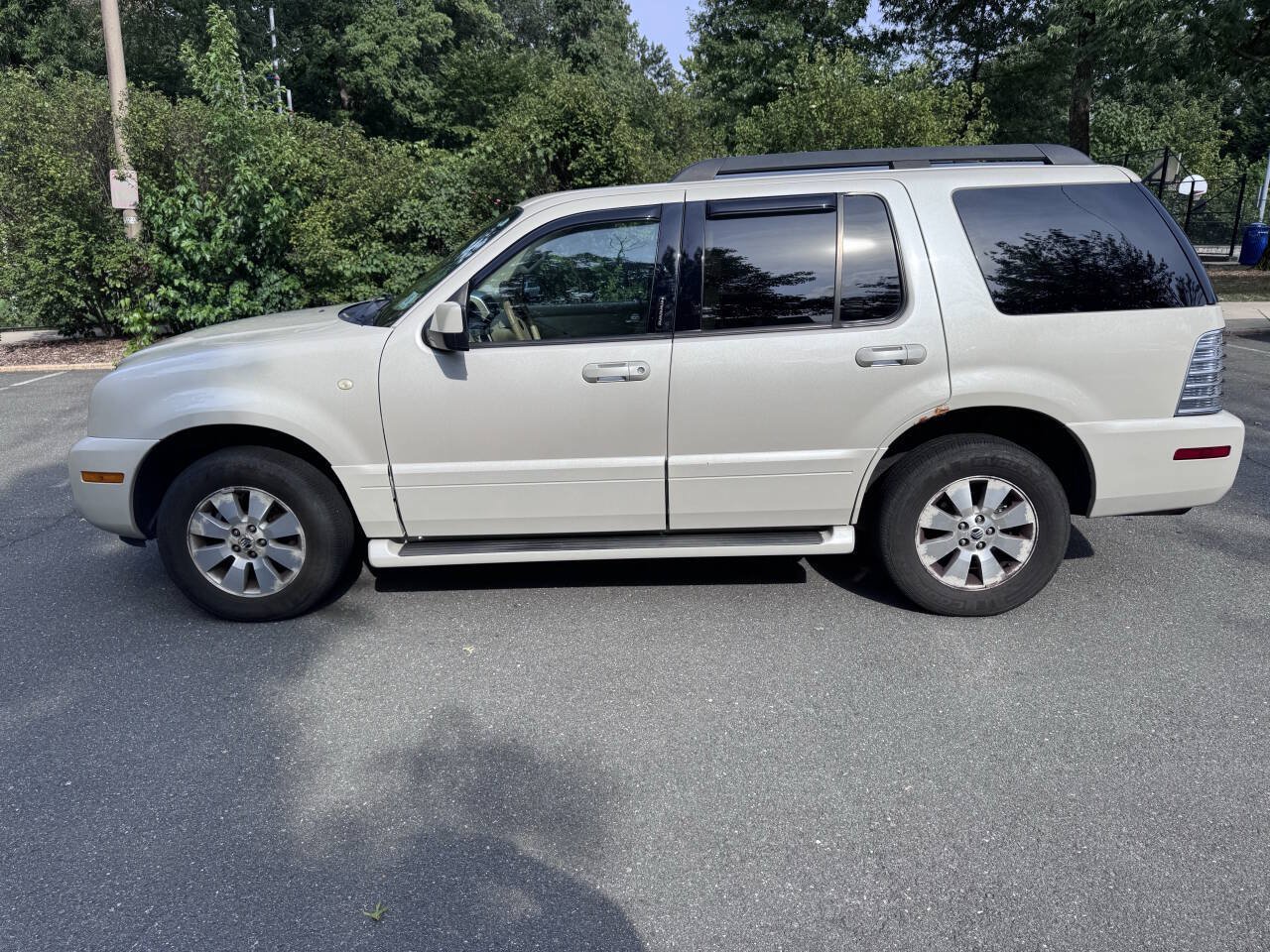 Used 2006 Mercury Mountaineer Luxury AWD/4WD image 4