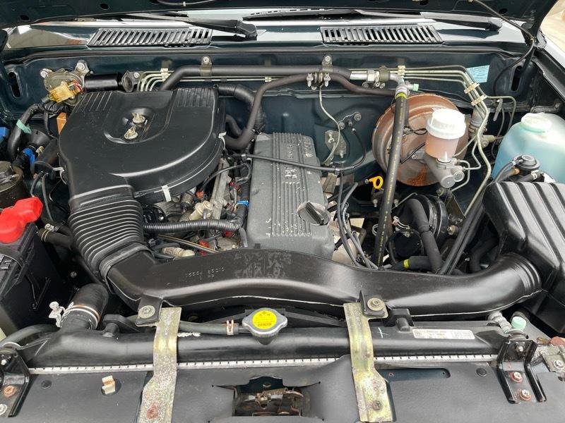 Used 1994 Nissan Pickup XE image 38