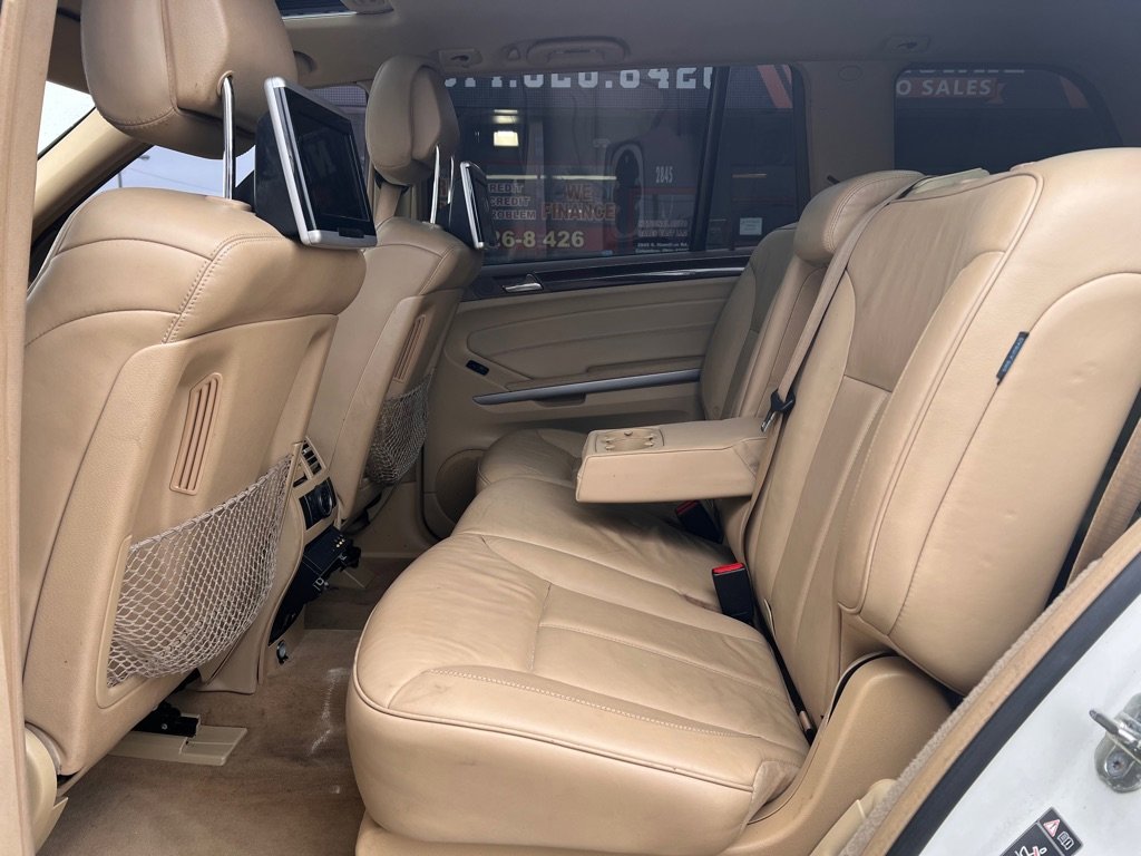 Used 2012 Mercedes-Benz GL 550 4MATIC image 8