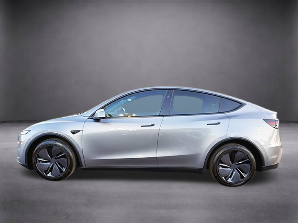 Used 2026 Tesla Model Y Long Range AWD/4WD image 8