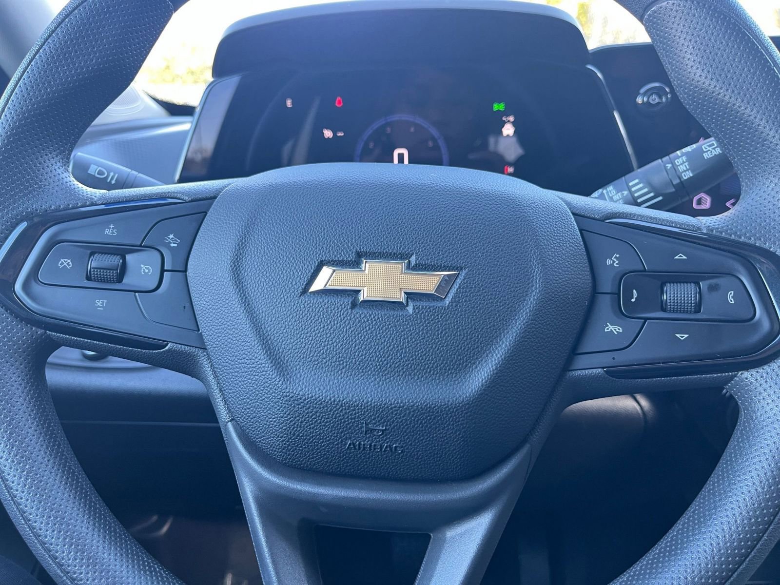 Used 2025 Chevrolet Trax LT image 25