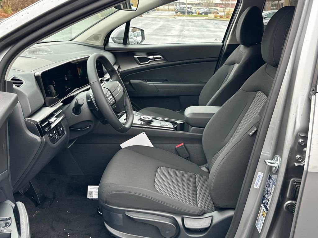 New 2026 Kia Sportage LX image 9