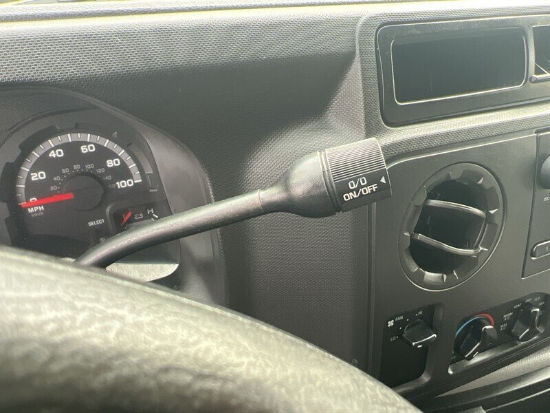 Used 2013 Ford E-150 and Econoline 150 RWD image 19