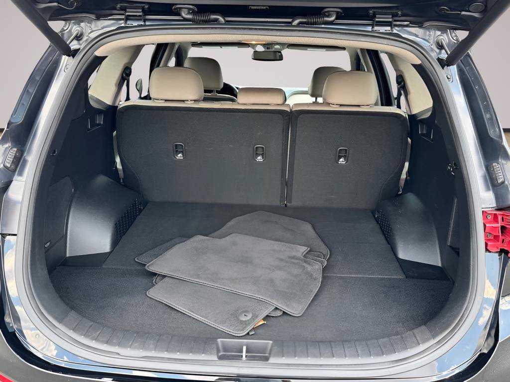 Used 2020 Hyundai Santa Fe SEL w/ Convenience + Premium Package FWD image 39