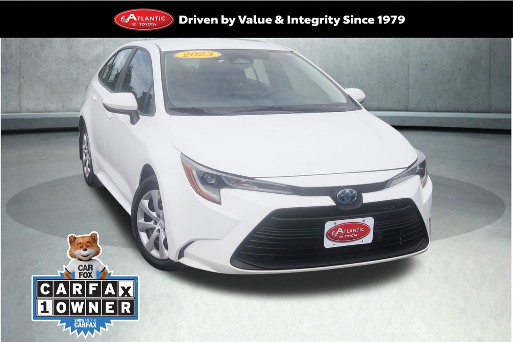 Used 2023 Toyota Corolla LE w/ Carpet Mat Package (TMS)