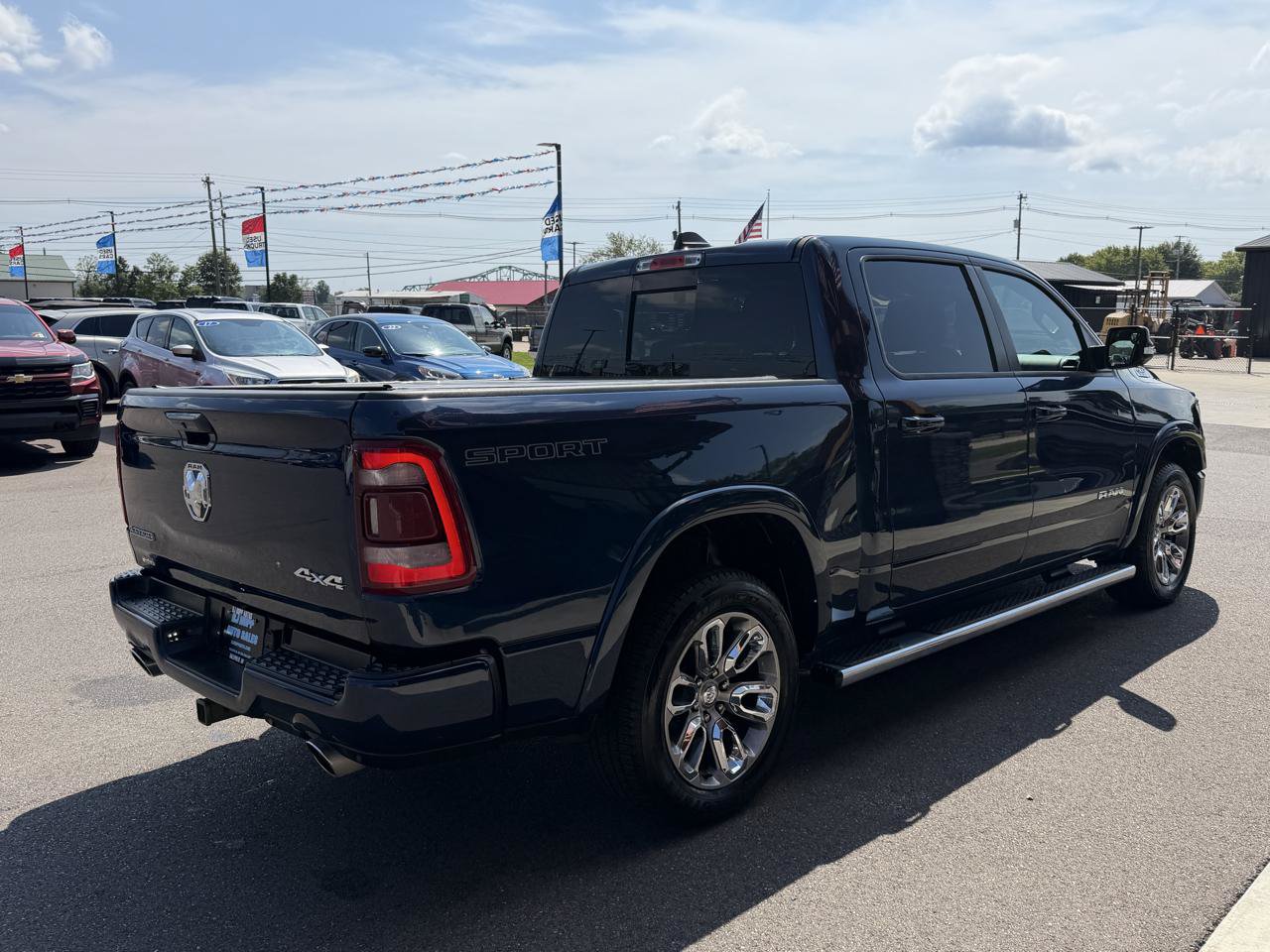 Used 2022 RAM 1500 Laramie w/ Sport Appearance Package AWD/4WD image 4
