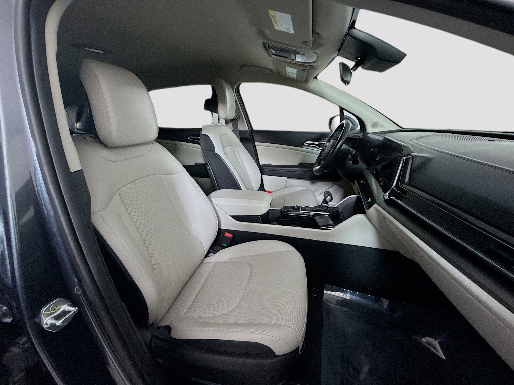 Used 2023 Kia Sportage EX FWD image 29