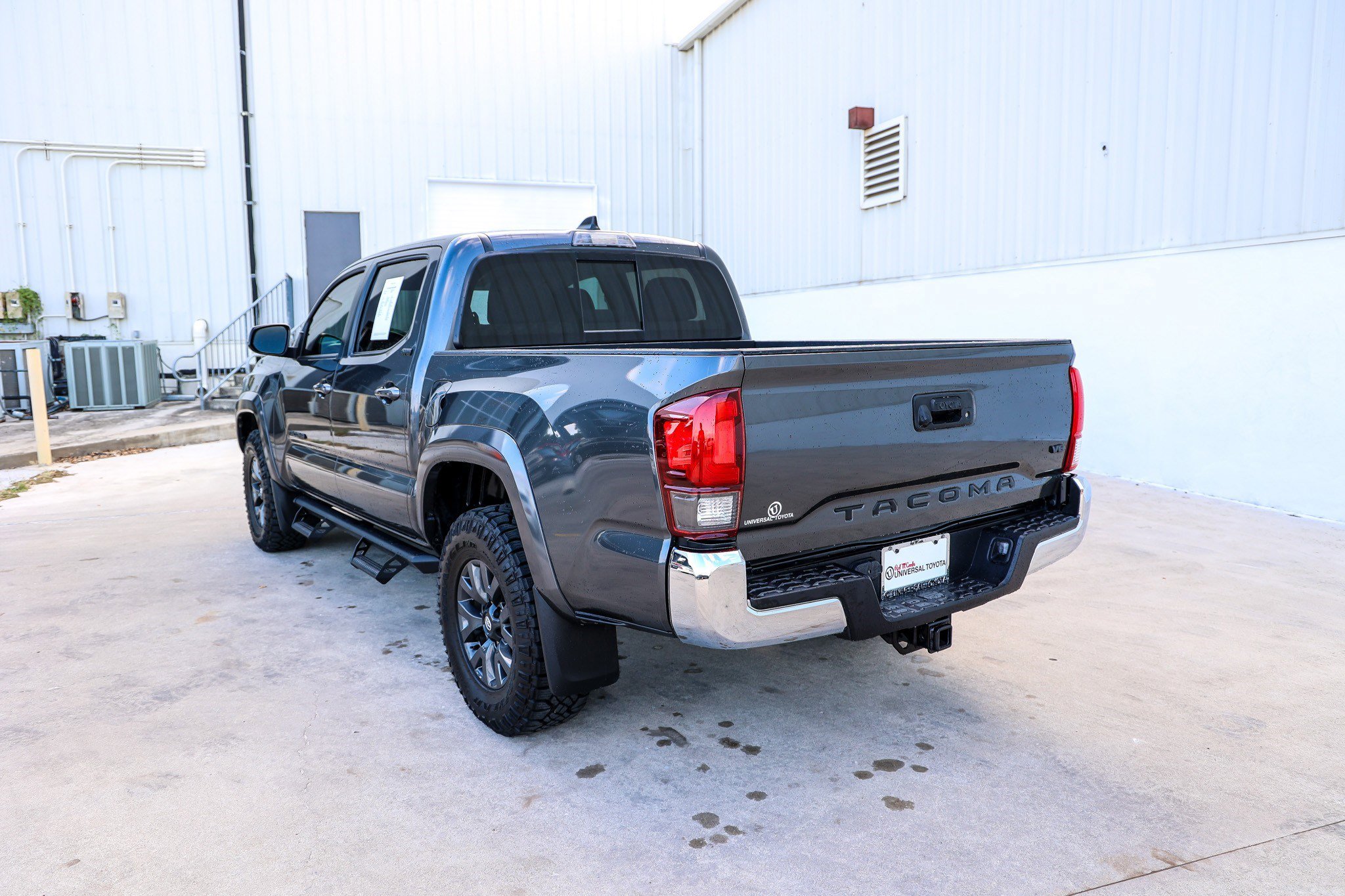 Certified 2023 Toyota Tacoma SR5 image 9