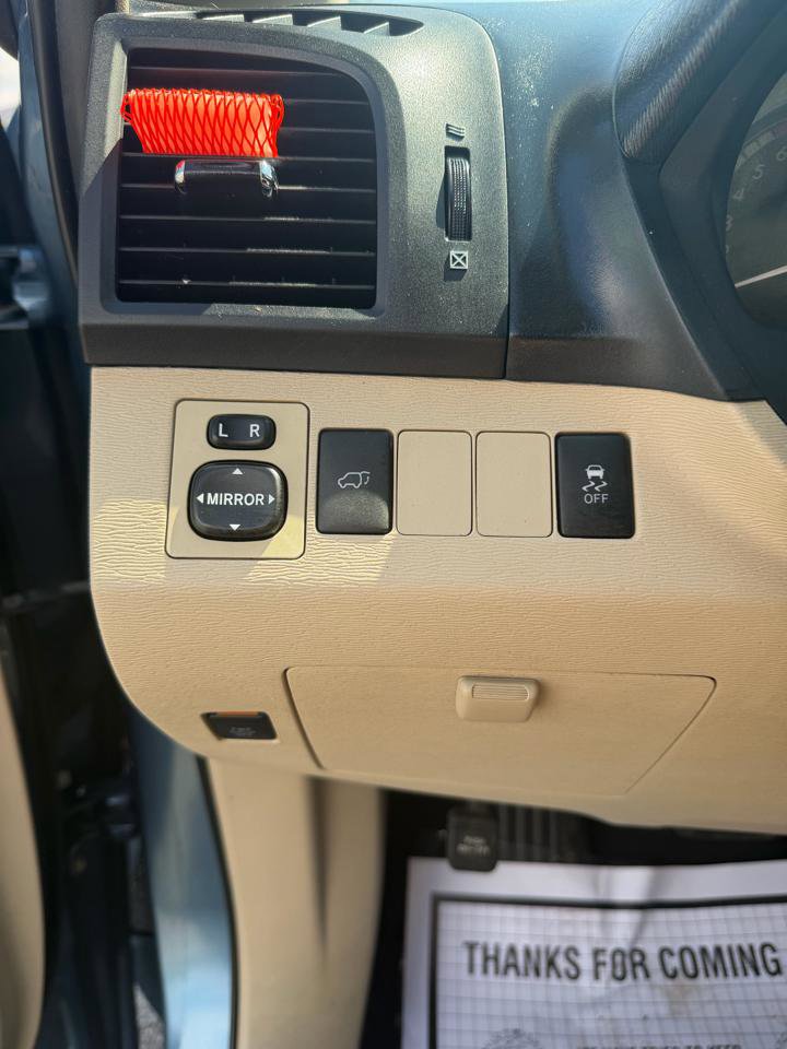 Used 2009 Toyota Venza FWD image 32