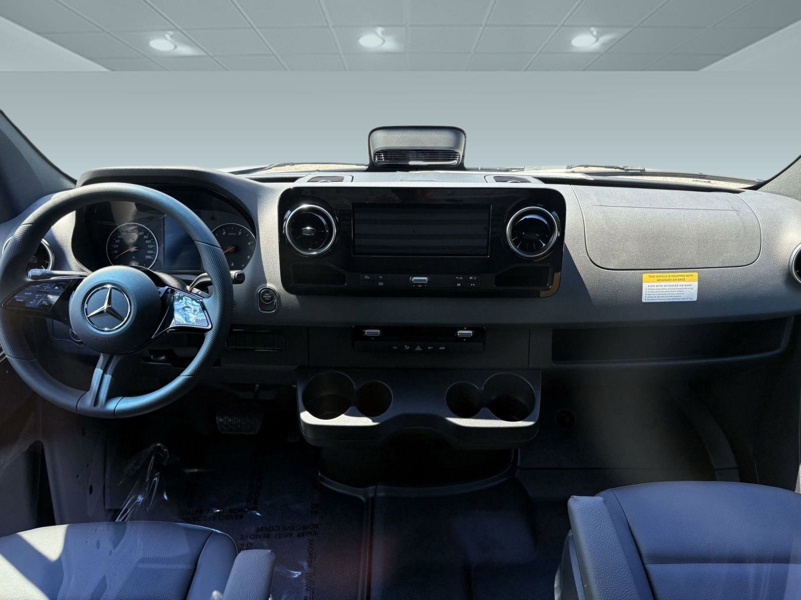 New 2025 Mercedes-Benz Sprinter 2500 image 14