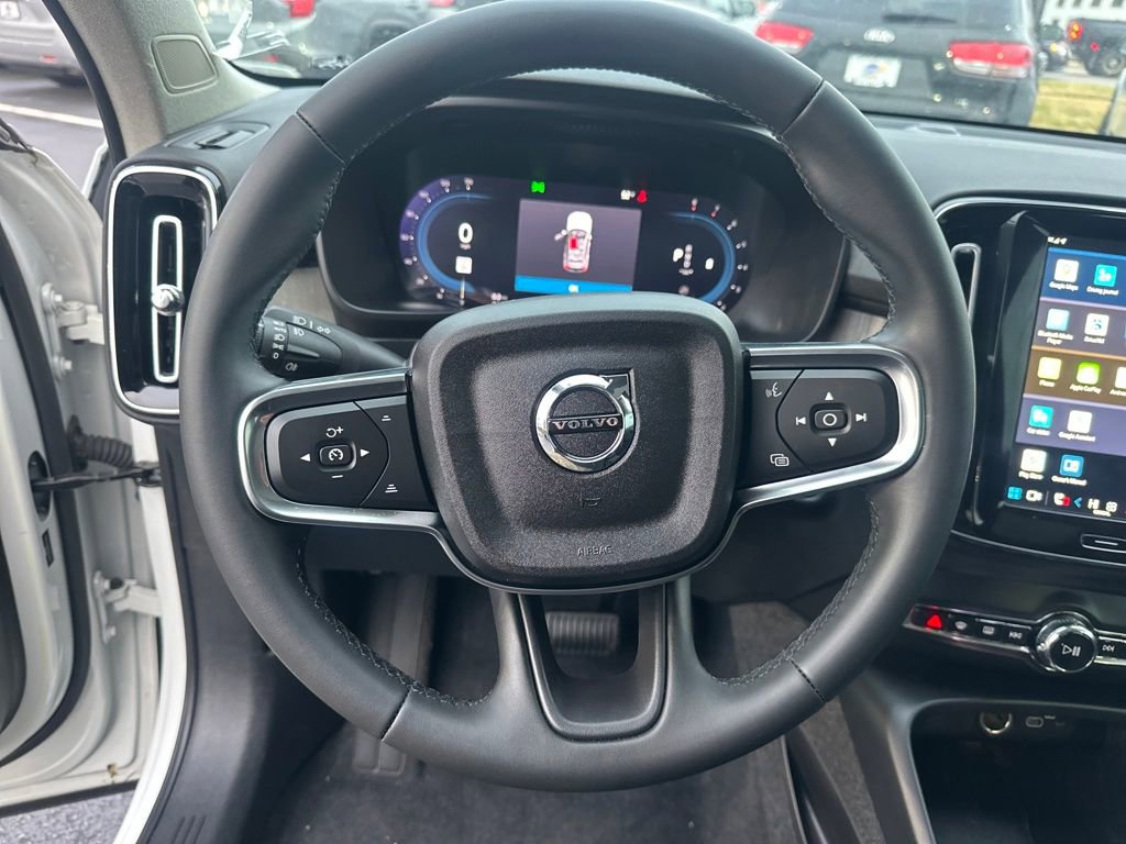 Used 2023 Volvo XC40 B5 Plus w/ Protection Package Premier image 46
