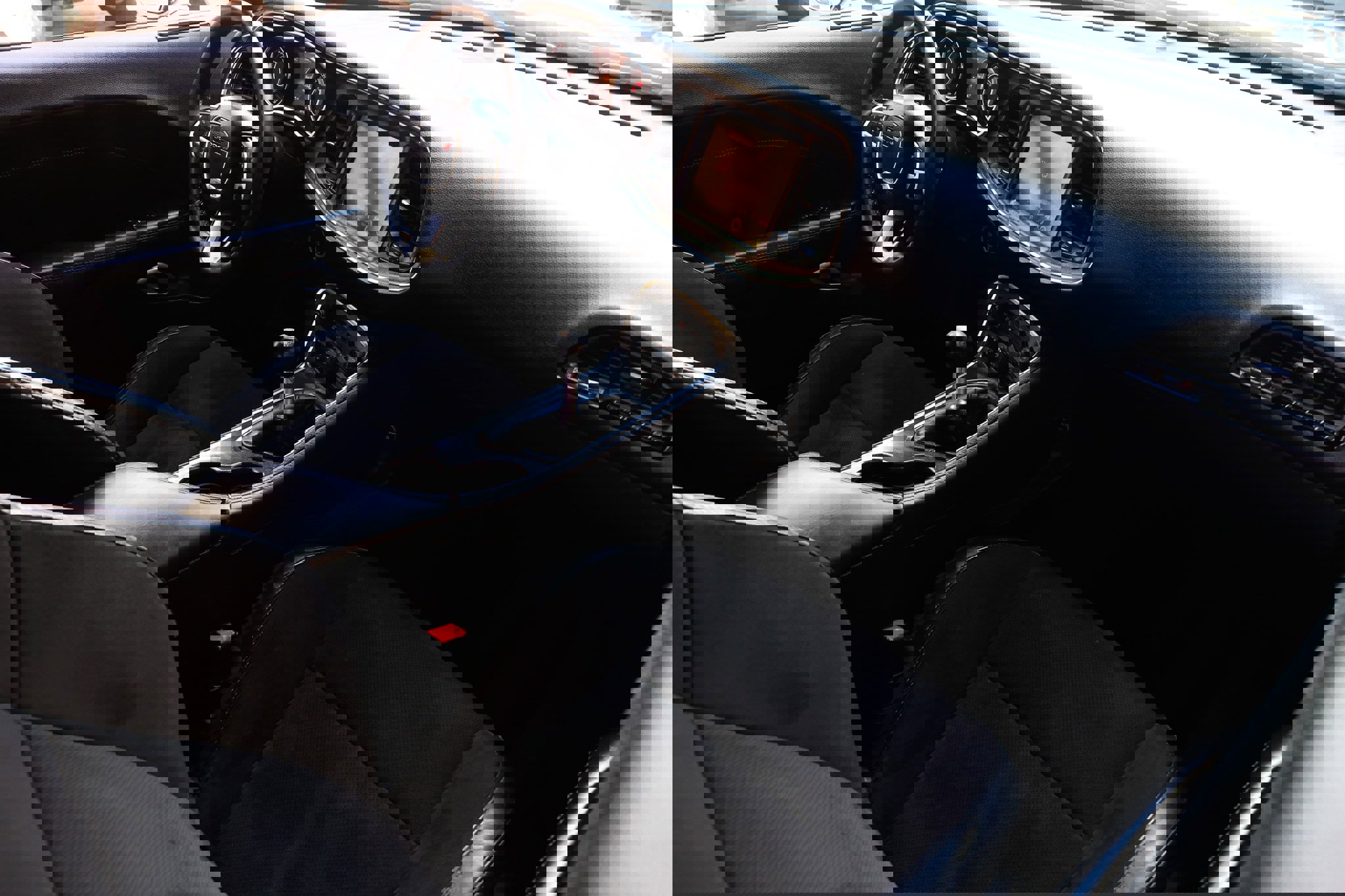 Used 2015 Dodge Challenger R/T Scat Pack w/ Scat Pack Appearance Package image 21