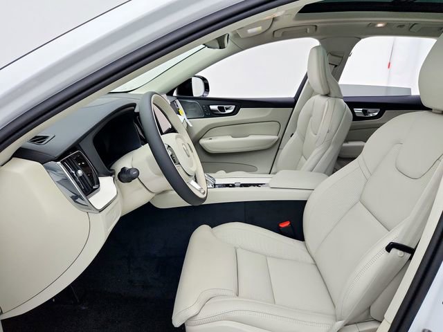 New 2026 Volvo XC60 B5 Ultra w/ Protection Package Premier image 21
