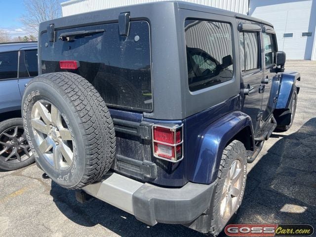 Used 2013 Jeep Wrangler Unlimited Sahara w/ Connectivity Group AWD/4WD image 3