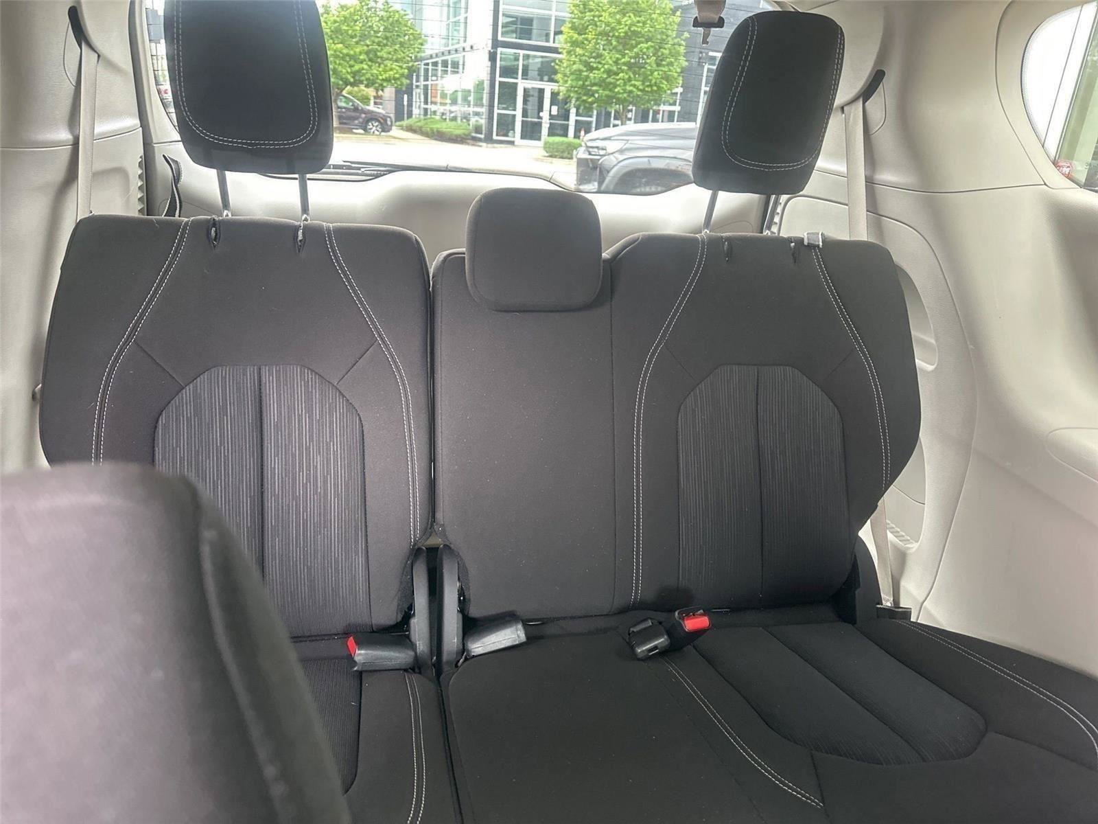 Used 2024 Chrysler Voyager LX FWD image 12
