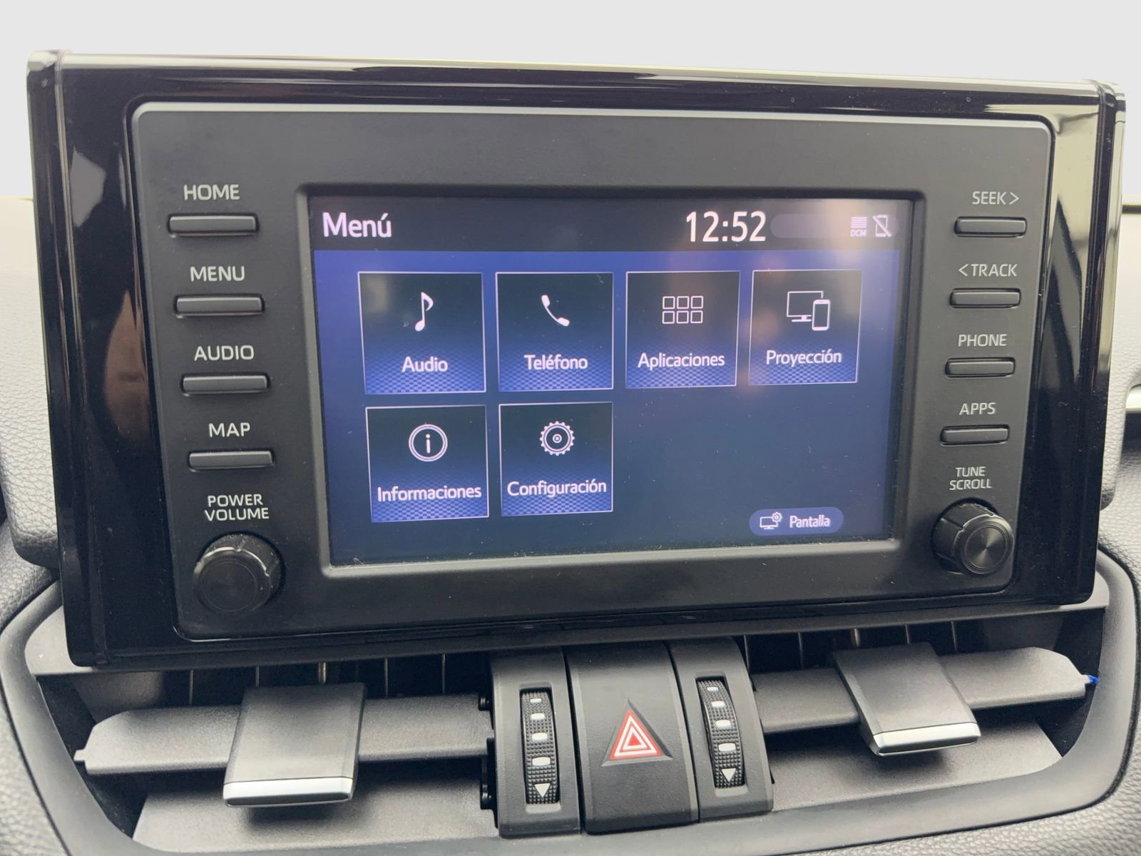 Used 2019 Toyota RAV4 XLE Premium image 22