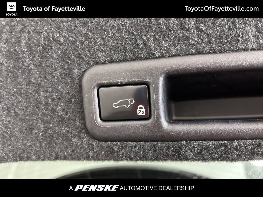 Used 2017 Lexus RX 450h AWD image 10