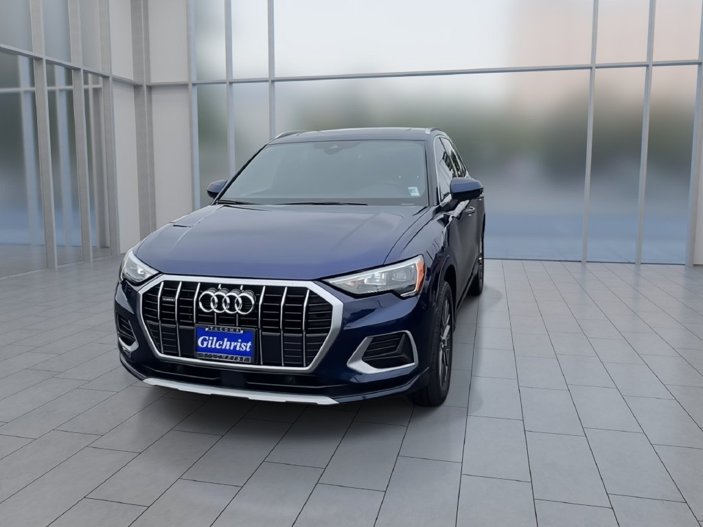 Used 2021 Audi Q3 2.0T Premium w/ 19" Wheel Package AWD/4WD image 3