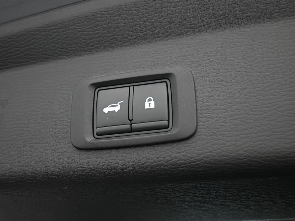 Used 2022 Mitsubishi Outlander SE image 40