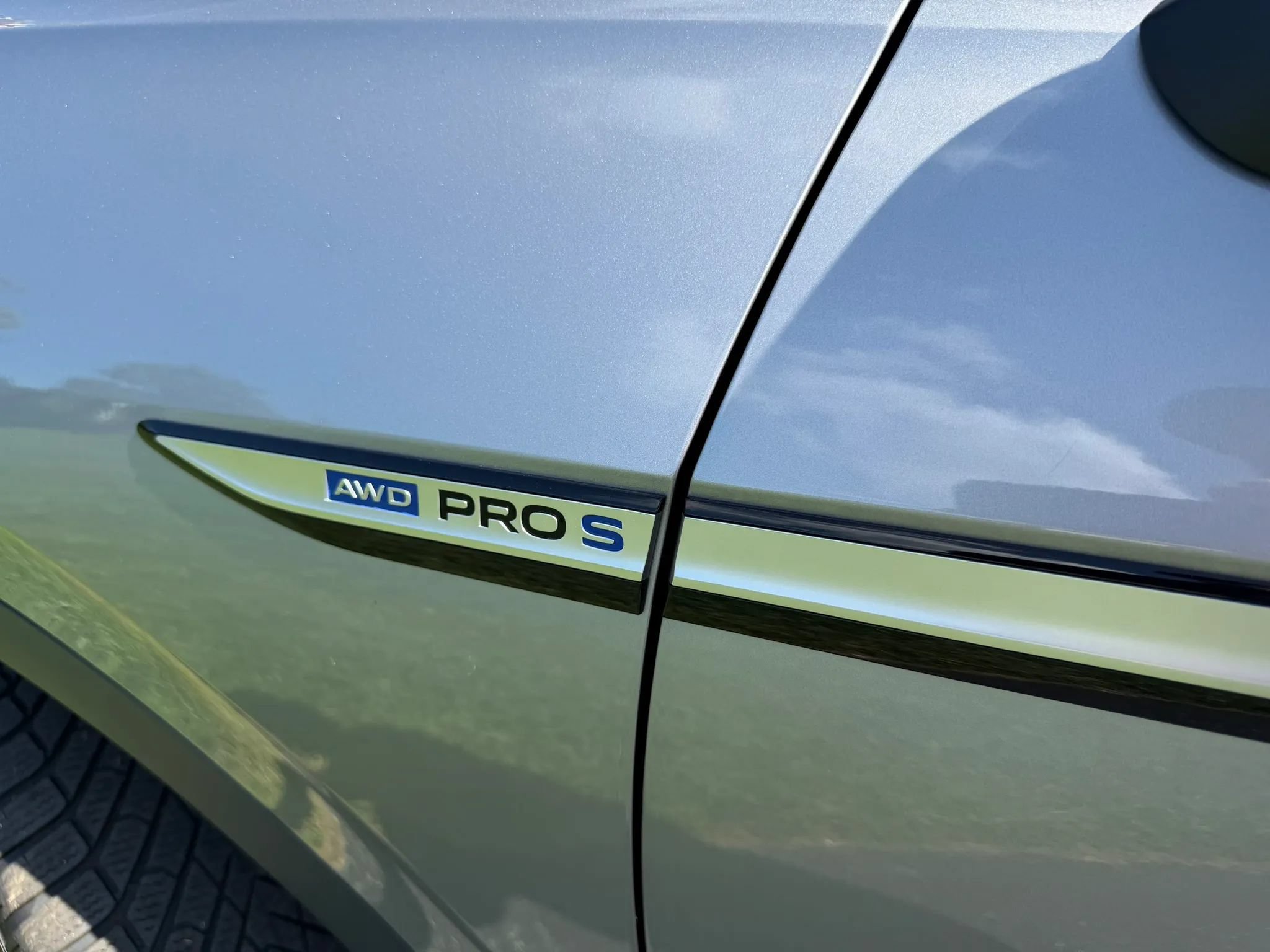 Used 2023 Volkswagen ID.4 Pro S AWD/4WD image 42