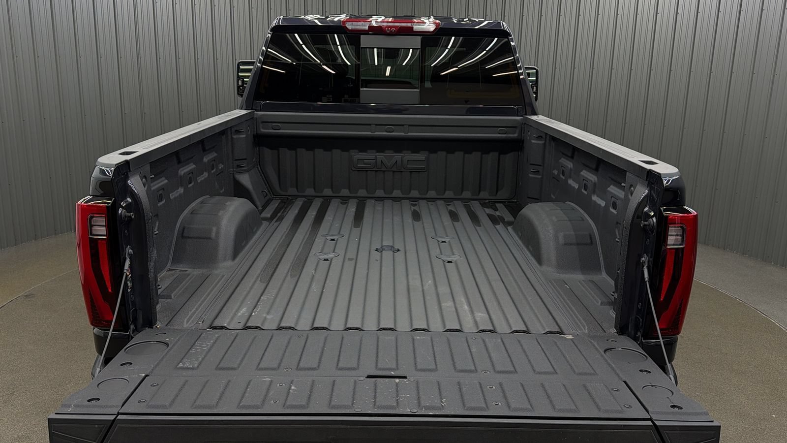 Used 2026 GMC Sierra 3500 Denali Ultimate AWD/4WD image 17