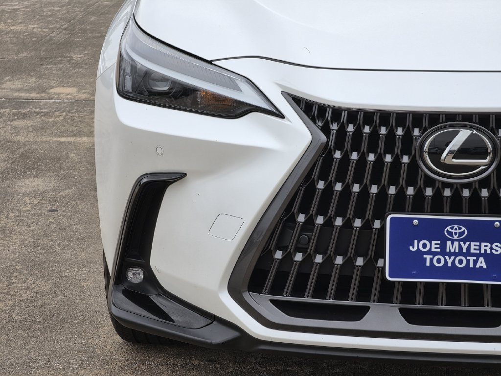 Used 2024 Lexus NX 250 FWD image 5