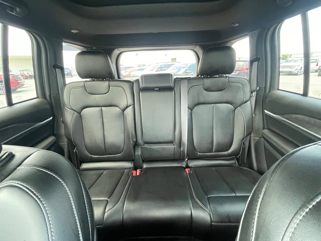 Used 2024 Jeep Grand Cherokee Limited AWD/4WD image 20