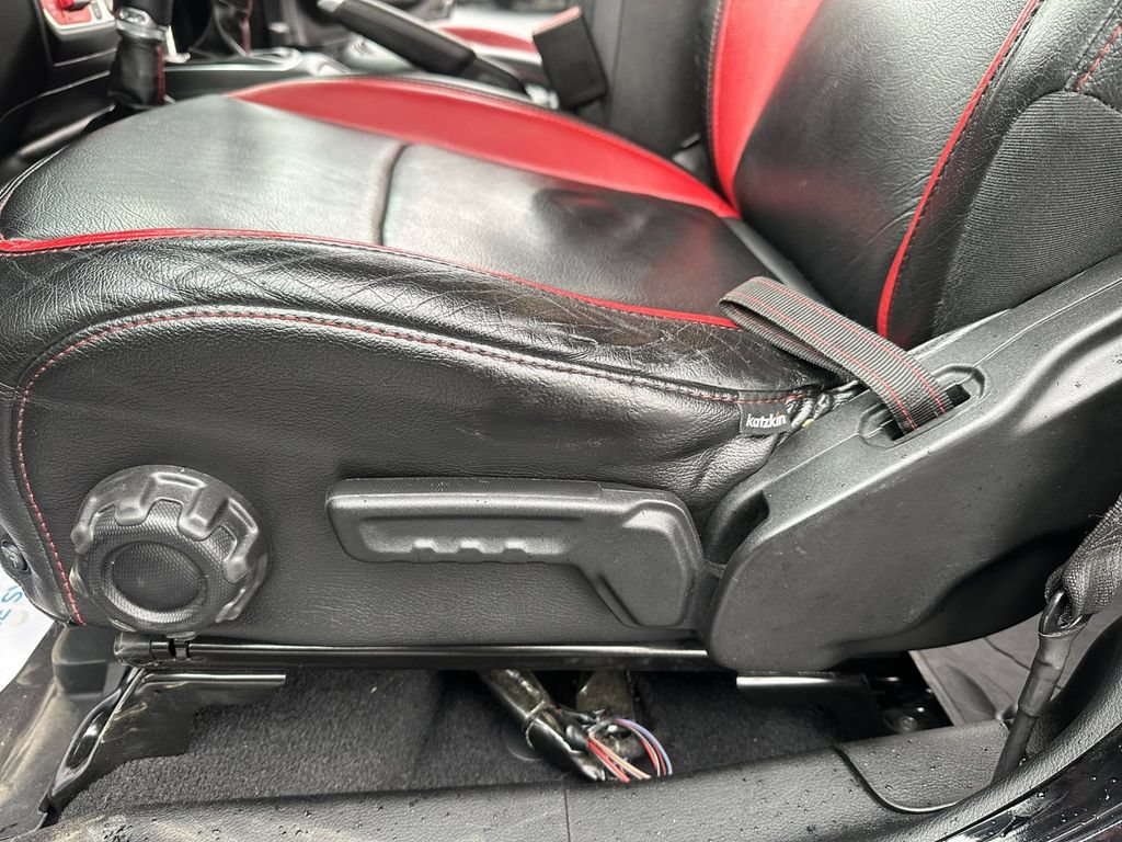 Used 2021 Jeep Wrangler Unlimited Rubicon AWD/4WD image 30
