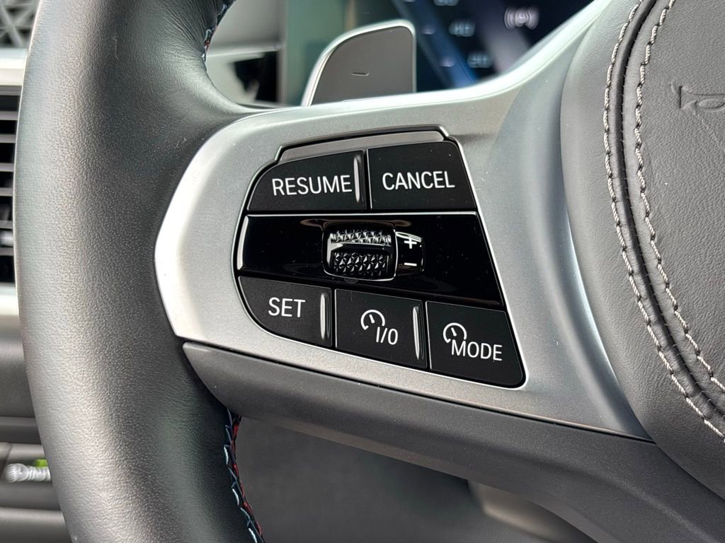 Used 2025 BMW X6 M60i image 21