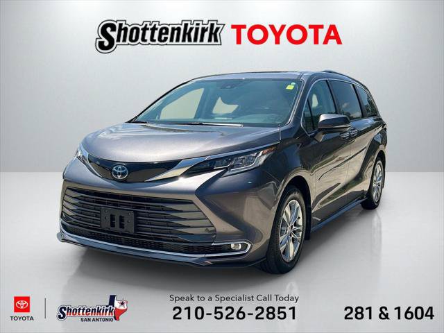 Certified 2023 Toyota Sienna Limited AWD/4WD image 1