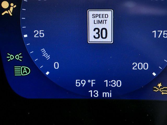 New 2026 Porsche Macan Electric image 9