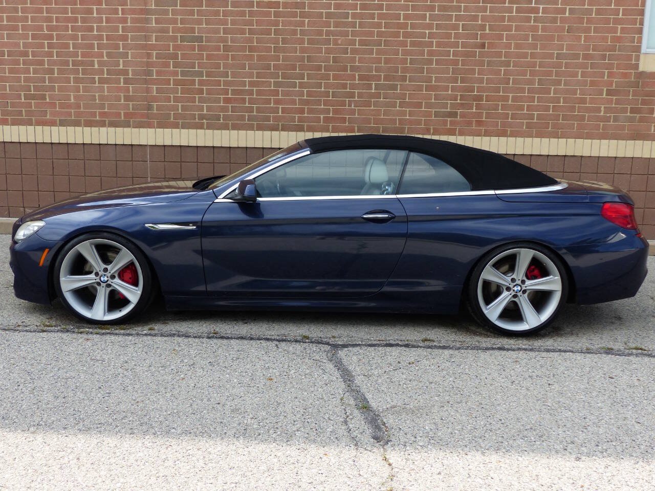 Used 2012 BMW 650i Convertible RWD image 8
