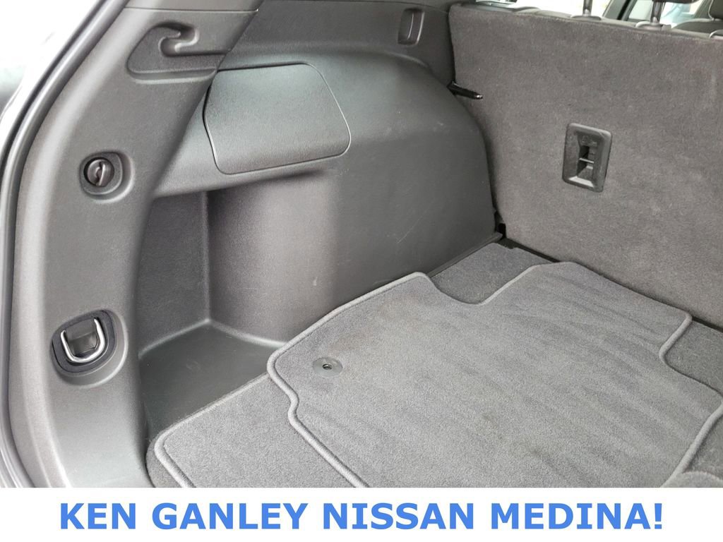 Used 2021 Chevrolet Equinox LS image 40