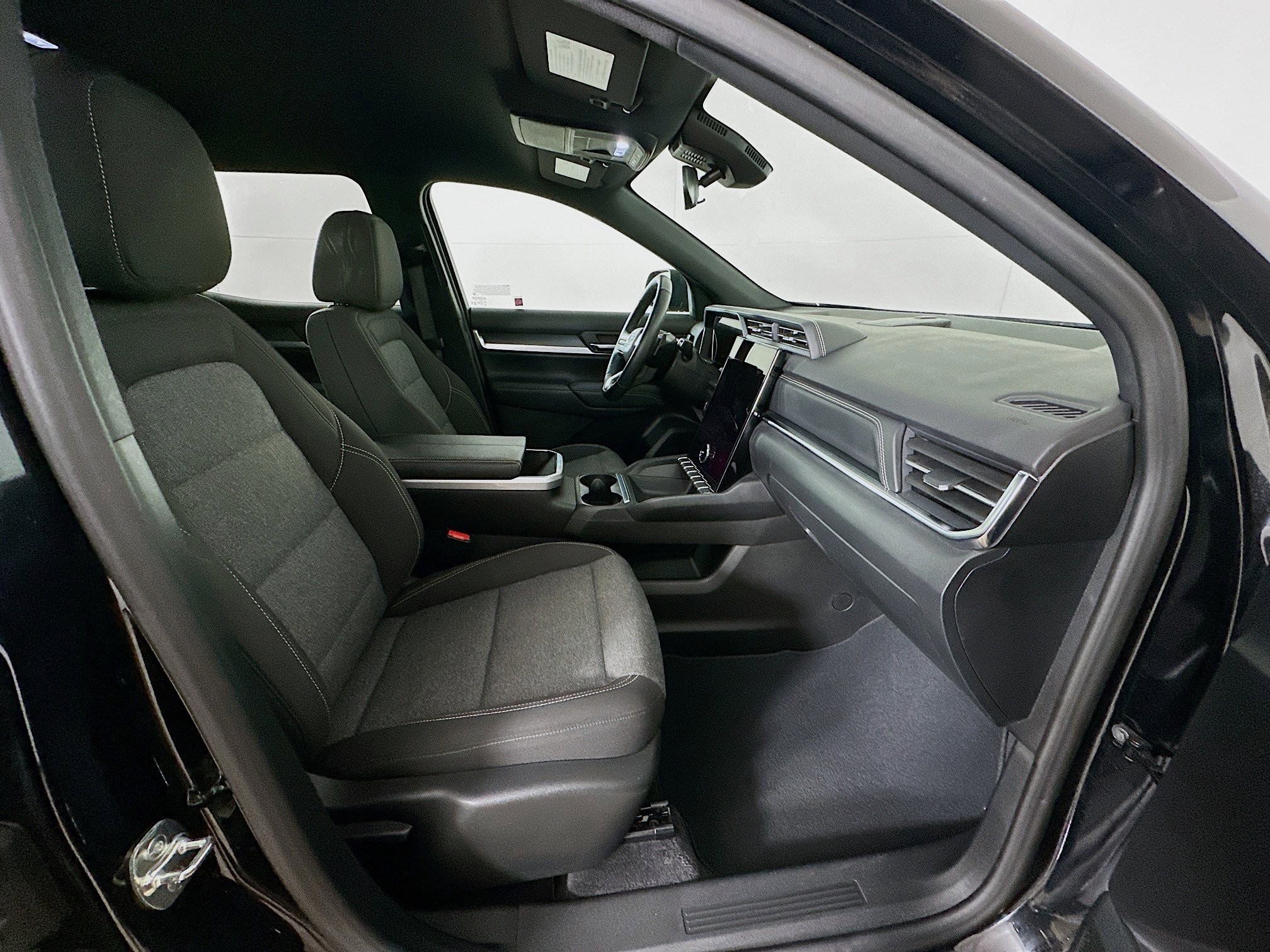 Used 2025 GMC Terrain Elevation image 30